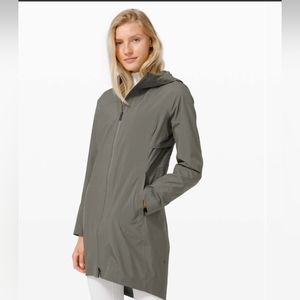 Lululemon Rain Rebel Jacket in grey sage, size 4